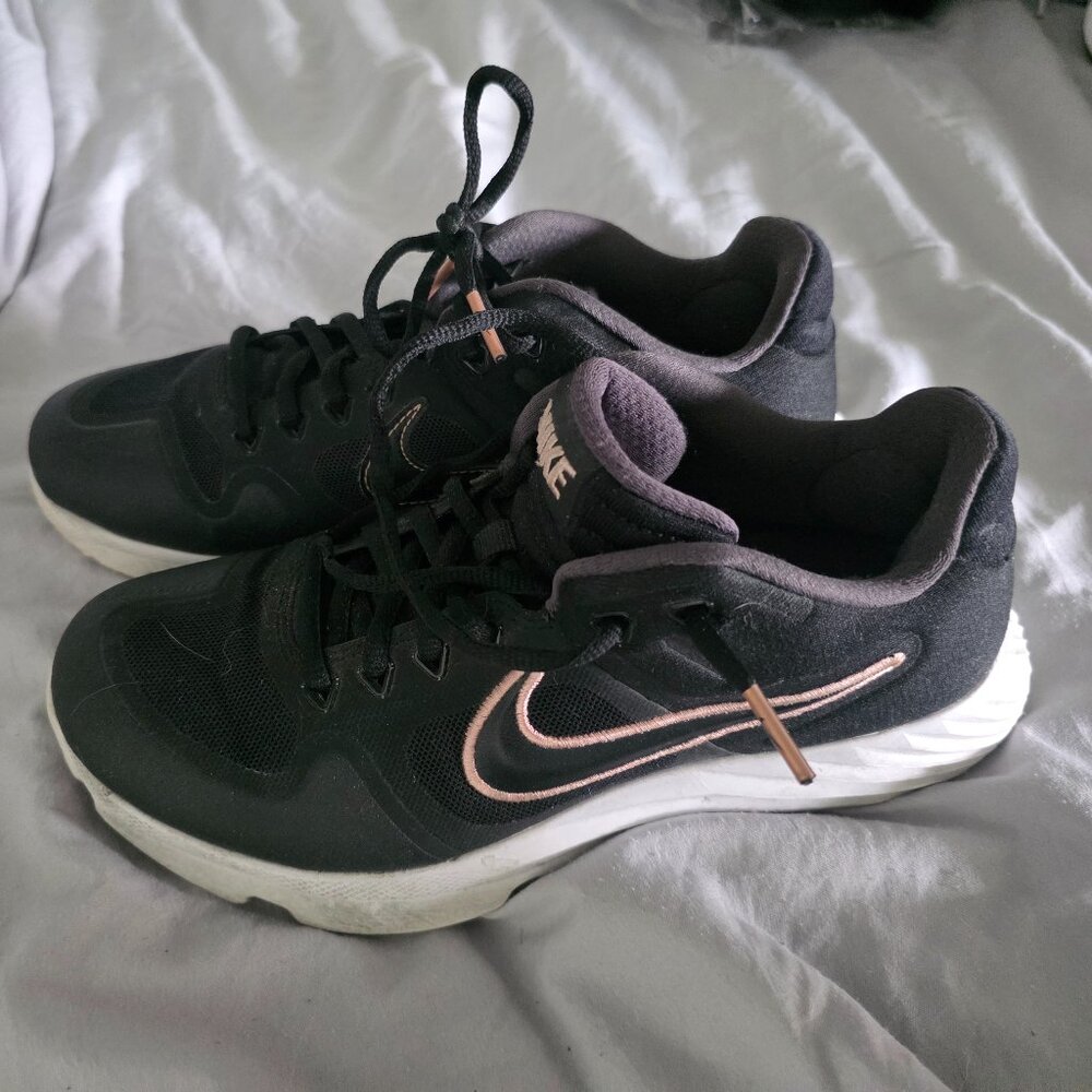 Nike womens softball turf cleat size 7